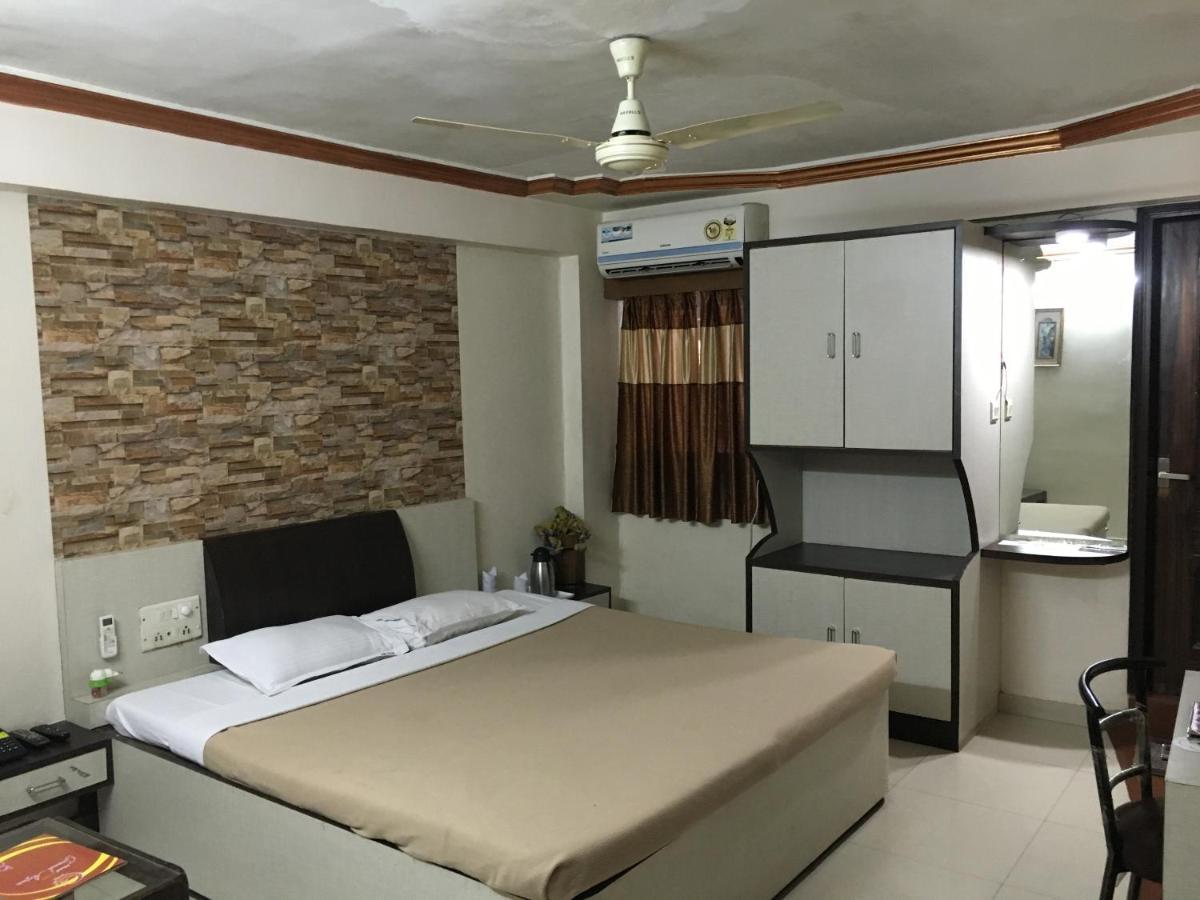 Hotel Grand Arjun Raipur  Bagian luar foto