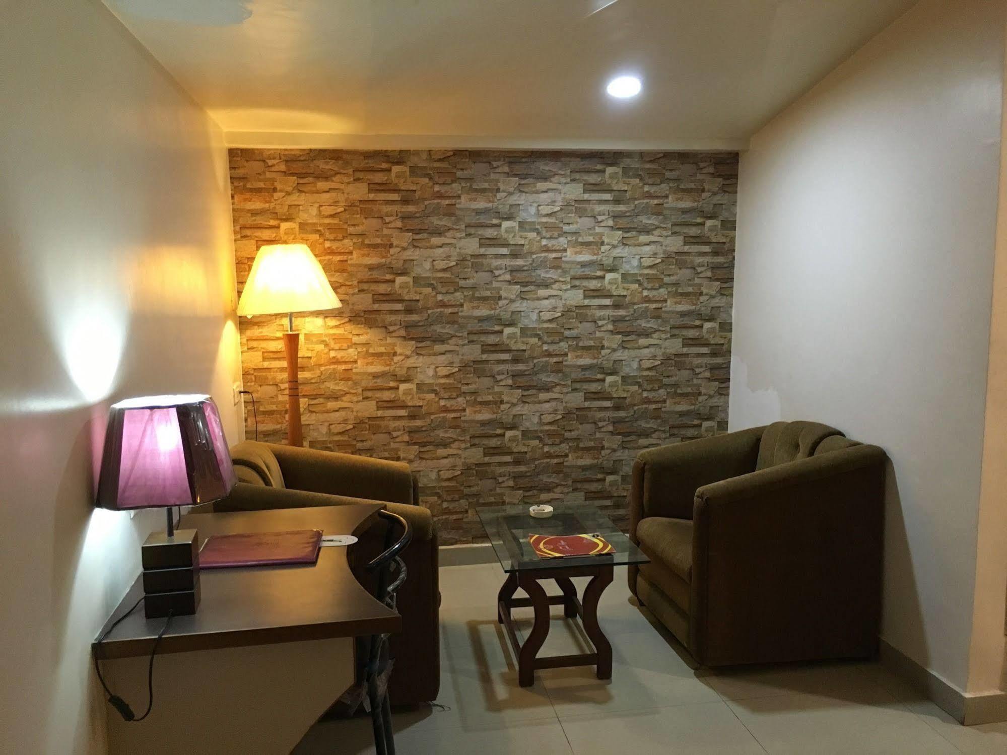 Hotel Grand Arjun Raipur  Bagian luar foto