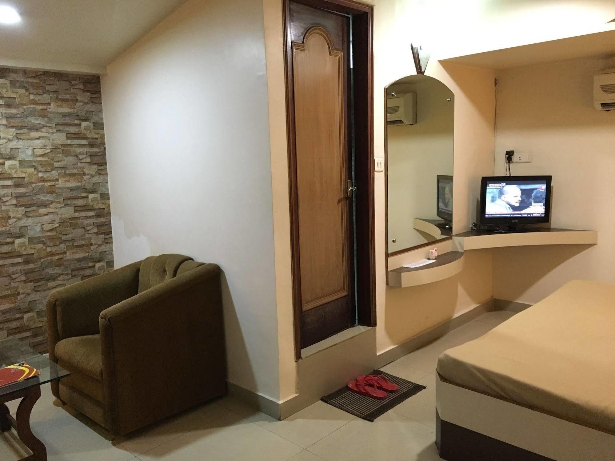 Hotel Grand Arjun Raipur  Bagian luar foto